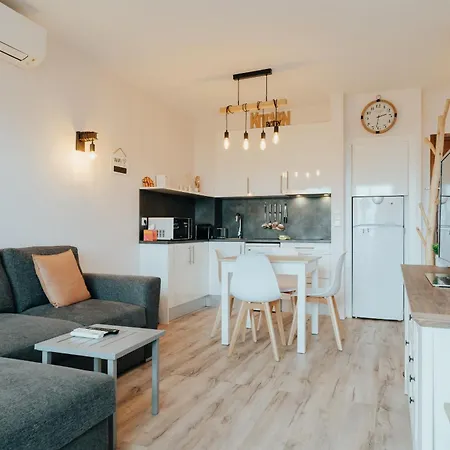 Apartment Welcs 193 Emp Con Vistas Al Canal